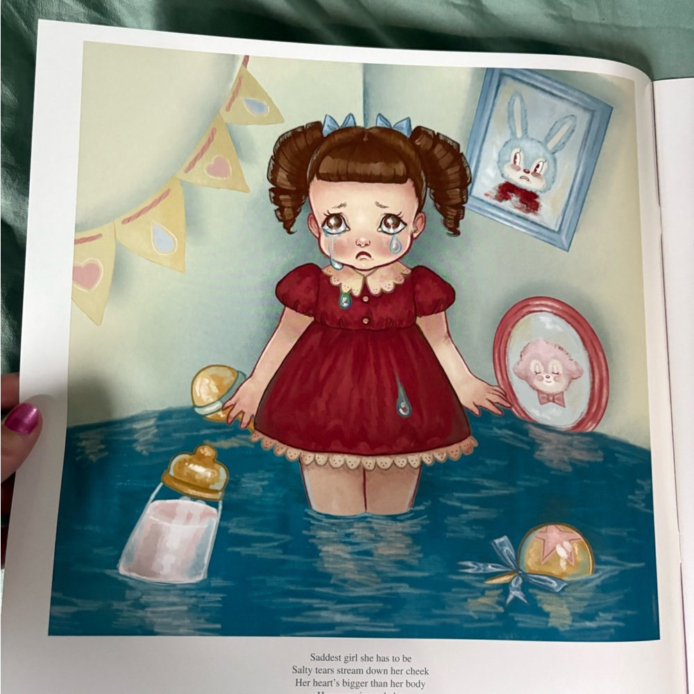 Melanie Martinez Crybaby Vinyl Record with Illustration Book - Picture 8 of 13